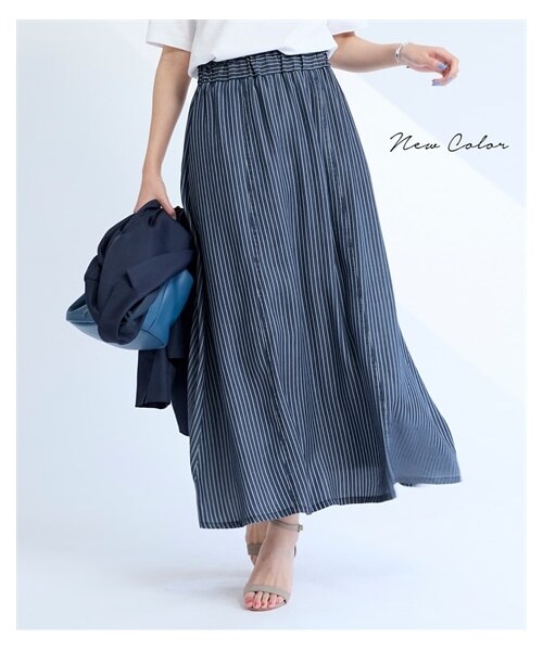 nissen（ニッセン）の「大きいサイズ ［接触冷感］とろみテンセル１００％ボリュームフレアデニムスカート（ゆったりヒップ）（デニムスカート・レディース・ライトブルー/ネイビー/ネイビー系ストライプ・L/LL/3L/4L/5L/6L/8L/10L）」の21枚目の写真
