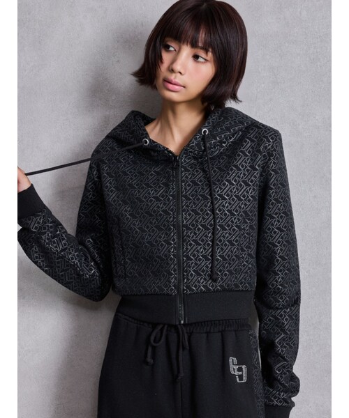 GYDA（ジェイダ）の「GG chain glitter print shortパーカー（パーカー・レディース・グレー/ブラック・F）」の4枚目の写真