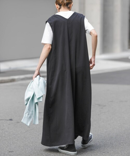 URBAN RESEARCH DOORS(アーバンリサーチドアーズ)の「FORK&SPOON フロントタックフレアワンピース(ワンピース・レディース・BLACK/BEIGE/DARKGREEN・1/2)」の10枚目の写真