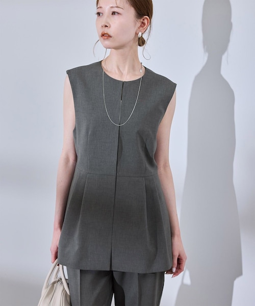 ROPE' PICNIC(ロペピクニック)の「【UV対応】【リネンライク・シリーズ】ペプラムジレベスト/通勤・セットアップ対応(ベスト・レディース・グレー/グレー系/ダークブラウン/ネイビー・38)」の10枚目の写真