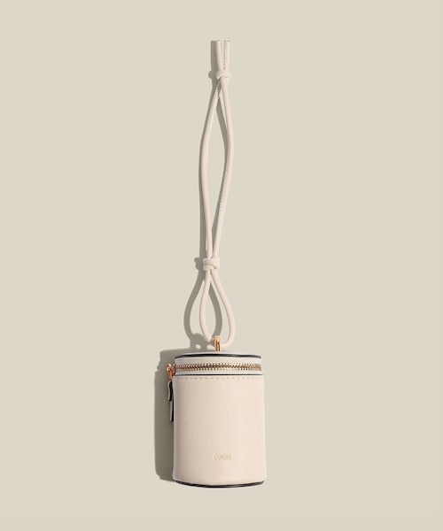 ROPE'(ロペ)の「【E'POR】Semi Cylinder CASE(リップ収納ケース)(ポーチ・レディース・ブラック/ダークブラウン/キミドリ/ブルー系/グレー/キナリ/ベージュ/ブルー/ワイン・F)」の1枚目の写真