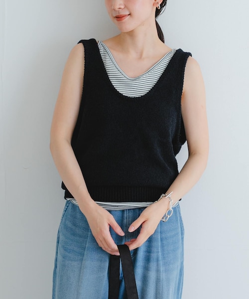 URBAN RESEARCH（アーバンリサーチ）の「ブークレ2WAYベスト（ベスト・レディース・RED/NAVY/OFF・FREE）」の2枚目の写真