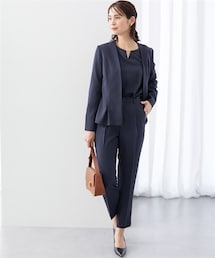 nissen | 【レディーススーツ】ドビー素材タックノーカラージャケットパンツスーツ3点セット(ジャケット+七分袖フレア袖ブラウス+テーパードパンツ)(フォーマルスーツ/小物)