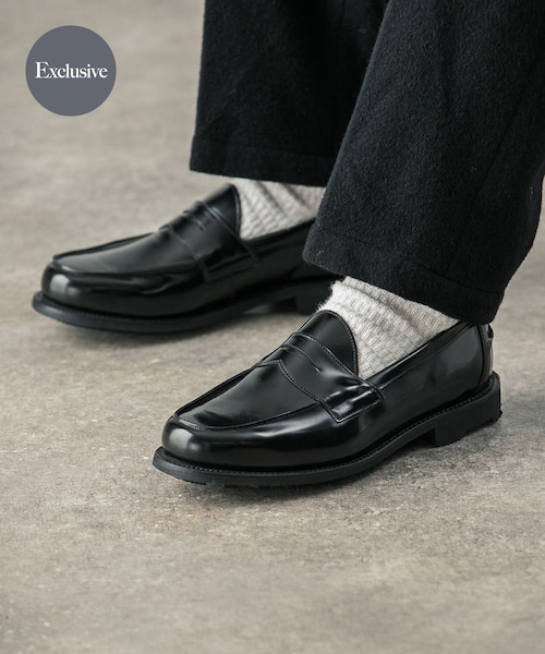URBAN RESEARCH(アーバンリサーチ)の「『別注』Sanders×URBAN RESEARCH Butt Seam Loafer(ドレスシューズ・メンズ・BLACK・6/6.5/7/7.5/8)」の1枚目の写真