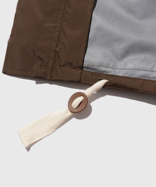 ADAM ET ROPE'(アダムエロペ)の「【elephant TRIBAL fabrics】ANORAK MOUNTAIN JKT(マウンテンパーカー・メンズ・ベージュ系・M)」の15枚目の写真