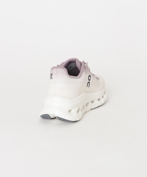 URBAN RESEARCH DOORS（アーバンリサーチドアーズ）の「On　CLOUD TILT（スニーカー・レディース・HERON/DEW・23.5/24/24.5/25/25.5）」の5枚目の写真