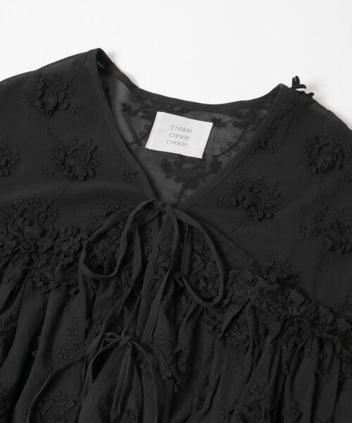 URBAN RESEARCH(アーバンリサーチ)の「crinkle crinkle crinkle 3D EMBROIDERY BOLERO(シャツ/ブラウス・レディース・WHITE/BLACK・Free)」の7枚目の写真