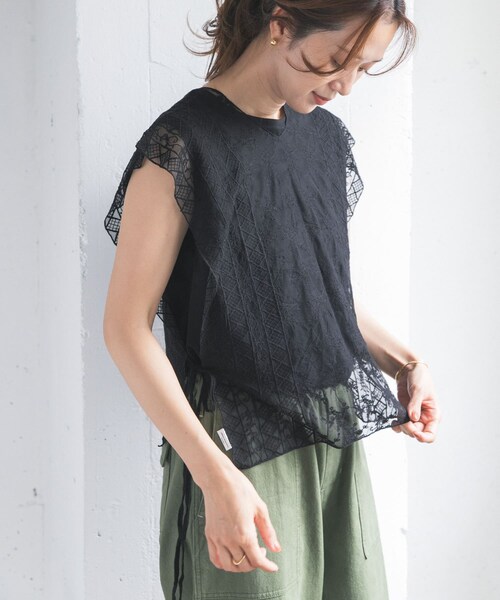 URBAN RESEARCH DOORS（アーバンリサーチドアーズ）の「2WAYレースカバー（ストール/ショール・レディース・NATURAL/BLACK・One）」の4枚目の写真