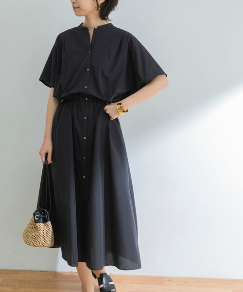 『UR TECH Smart Linen Touch』リネンブレンドギャザーワンピース