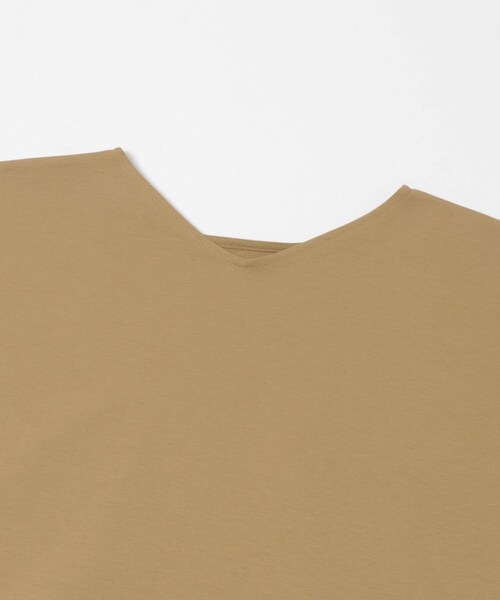 URBAN RESEARCH ROSSO（アーバンリサーチロッソ）の「UVカットドルマンスリーブプルオーバー（Tシャツ/カットソー・レディース・IVORY/D/BLUE/CAMEL/BROWN・Free）」の13枚目の写真