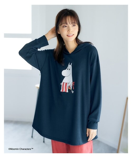 nissen（ニッセン）の「大きいサイズプリントパーカーチュニック／ムーミン（スウェット・レディース・黒(リトルミイ)/パープル(ムーミン&スナフキン)/カーキ(フローレンス)/オフホワイト(リトルミイ)/ネイビー(ムーミンママ)・L~LL相当/3L~4L相当/5L~6L相当/8L相当/10L相当）」の19枚目の写真