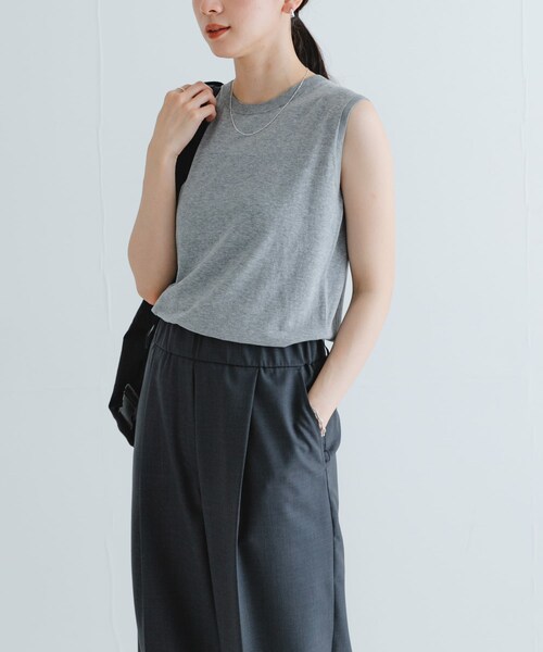 URBAN RESEARCH(アーバンリサーチ)の「UVカット加工ノースリーブニット(タンクトップ・レディース・BEIGE/BLACK/GRAY・FREE)」の14枚目の写真
