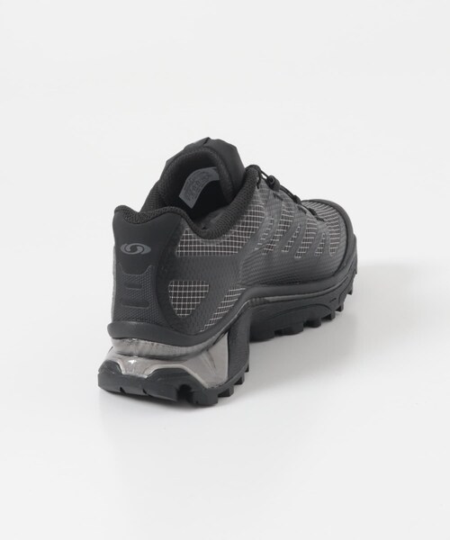 URBAN RESEARCH(アーバンリサーチ)の「SALOMON XT-4 OG GTX(スニーカー・メンズ・BLACK・26/26.5/27/27.5/28/28.5/29/30)」の5枚目の写真