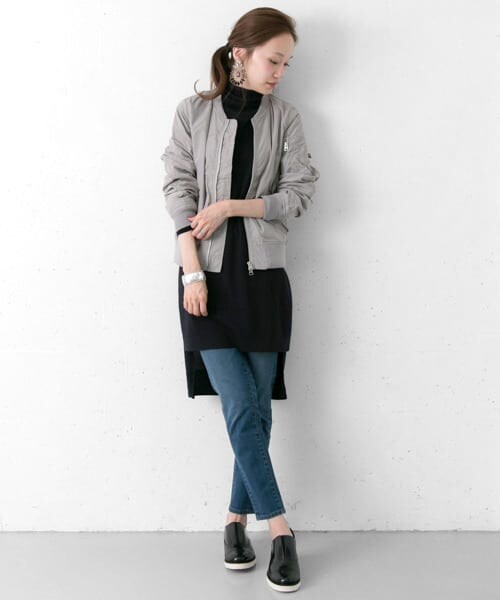 URBAN RESEARCH（アーバンリサーチ）の「ALPHA INDUSTRIES×URBAN RESEARCH iD　別注MA-1 ジャケット（ミリタリージャケット・レディース・BLACK/KHAKI/L.GREY・XS）」の6枚目の写真