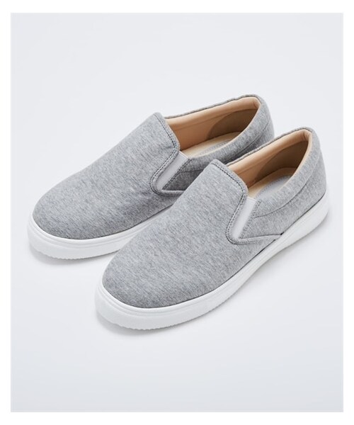 nissen（ニッセン）の「【ゆったり幅広】軽量スリッポンスニーカー（低反発中敷）（ワイズ４Ｅ）（スニーカー・メンズ・黒スウェット/グレースウェット/ネイビーデニム(スター柄)/ツイード/ピンクベージュ(刺しゅう)/レオパード(チュール)/ブラックレース/ホワイトレース/ベージュレース/ネイビーデニム(ペイズリー柄)/インディゴ/サックス/黒(タイダイ柄)/黒(コーデュロイ)/チャコールグレー(コーデュロイ)/ブラウン(チェック柄)/テラコッタ(チェック柄)/グリーン(型押し)/ブルーデニム(刺しゅう)/ラメシルバーパイソン(型押し)/グレーツイード/カーキ(コーデュロイ)/グレージュ(型押し)/パープル(ツイード調)・M=23.0~23.5cm/4E/L=24.0~24.5cm/4E/LL=25.0~25.5cm/4E/3L=26.0~26.5cm/4E）」の6枚目の写真