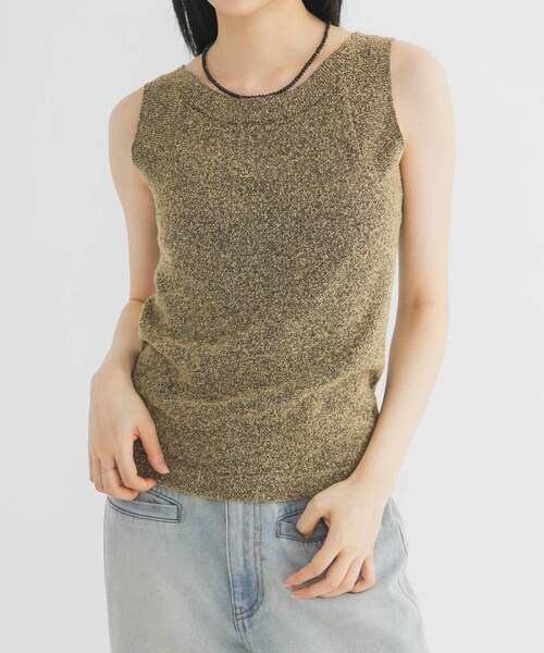 KBF(ケイビーエフ)の「2WAYニットタンクトップ(タンクトップ・レディース・BLACK/BROWN/BEIGE・One)」の2枚目の写真