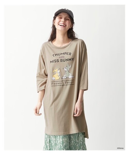 nissen（ニッセン）の「大きいサイズゆるシルエット七分袖プリントチュニック／ディズニー（チュニック・レディース・ネイビー(ミニー)/ラベンダー(プー)/カーキ(ミッキー)/モカ(サンパー&ミスバニー)/黒(ミッキー)・L~LL相当/3L~4L相当/5L~6L相当/8L相当/10L相当）」の10枚目の写真