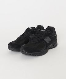 NEW BALANCE　2002R