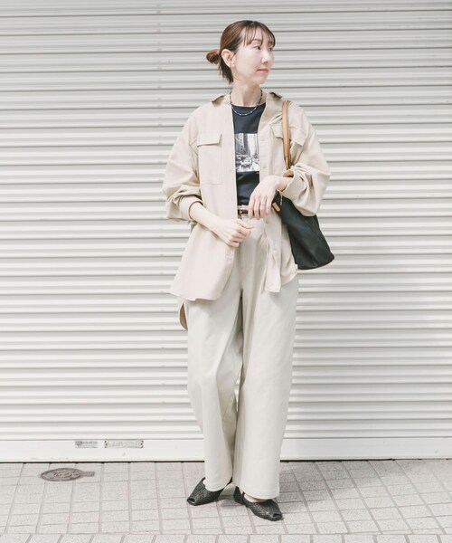 ITEMS URBANRESEARCH(アイテムズ アーバンリサーチ)の「『イージーケア』ストレッチチノパンツ(楽着シリーズ)(チノパンツ・レディース・CML/L.BEG/NVY・S/M)」の17枚目の写真