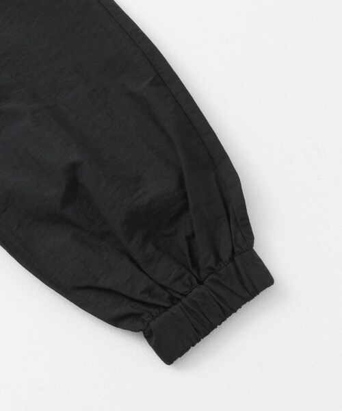 URBAN RESEARCH Sonny Label（アーバンリサーチサニーレーベル）の「ノーカラーギャザーブルゾン（ブルゾン・レディース・ブラック/ライトグレー/アイボリー・FREE）」の22枚目の写真