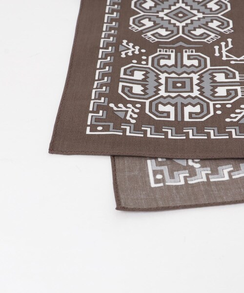 URBAN RESEARCH DOORS(アーバンリサーチドアーズ)の「LIFE STYLE TAILOR コットンシルクネッカチーフ(ハンカチ/ハンドタオル・メンズ・BROWN/BLACK/NAVY/KHAKI・-)」の8枚目の写真