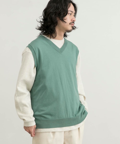 URBAN RESEARCH（アーバンリサーチ）の「ハイゲージVネックベスト（ベスト・メンズ・OFF/BLACK/S/GREEN・M/L）」の3枚目の写真