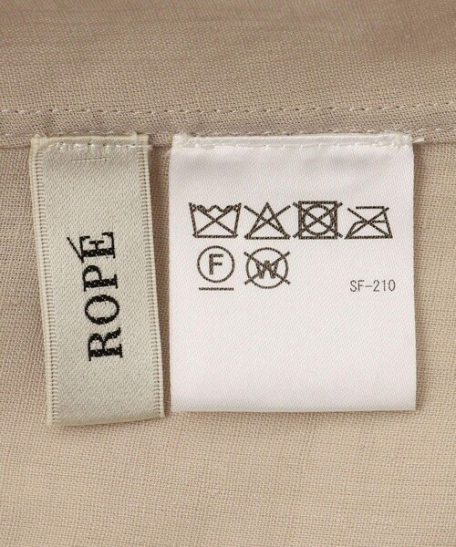 ROPE'（ロペ）の「【WEB・一部店舗限定】フロントオープンシャツワンピース/洗える（ワンピース・レディース・チャコール/ベージュ・F）」の14枚目の写真
