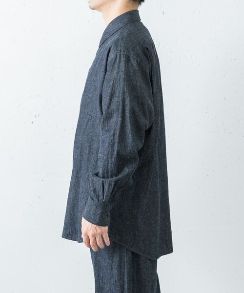 URBAN RESEARCH（アーバンリサーチ）の「Cale　コットンリネンラミーデニムシャツ（シャツ/ブラウス・メンズ・ネイビー・3/4）」の3枚目の写真