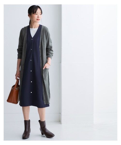 nissen（ニッセン）の「綿混シンプルロング丈ニットカーディガン（ＵＶカット・毛玉になりにくい）＜大きいサイズ有＞（カーディガン/ボレロ・レディース・黒/杢グレー/ブラウン杢/アイボリー杢/チェリーピンク/ミントグリーン/レモンイエロー/ラベンダー/ライトベージュ/ターコイズブルー/ペールブルー/オフホワイト/チャコールグレー杢/ローズピンク・S/M/L/LL/3L/4L/5L/6L/8L/10L）」の17枚目の写真