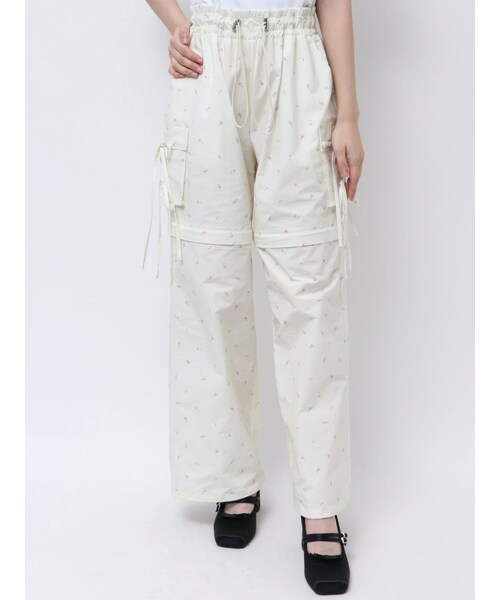 CALNAMUR（カルナムール）の「ASSORT COLOR 2WAY CARGO PT/アソートカラー2WAYカーゴパンツ（その他パンツ・レディース・オフホワイト/ピンク/ミックス・F）」の5枚目の写真