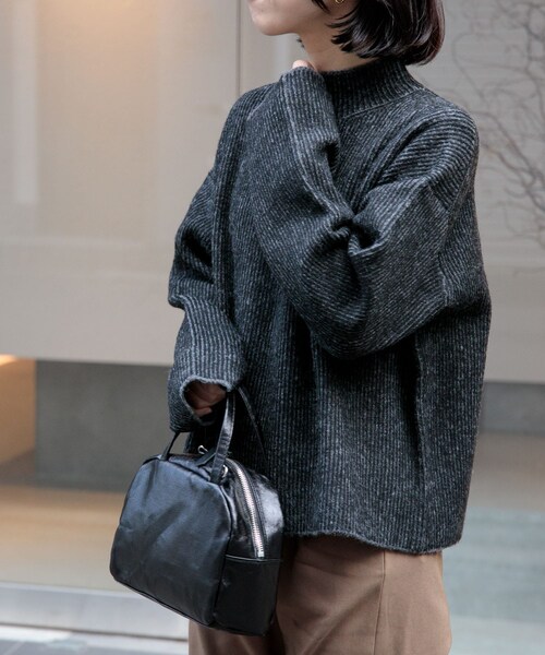 URBAN RESEARCH DOORS(アーバンリサーチドアーズ)の「FORK&SPOON 両畦ストライプニット(ニット/セーター・レディース・GRYxOFF/BLKxGRY/BLUxOFF・1)」の6枚目の写真