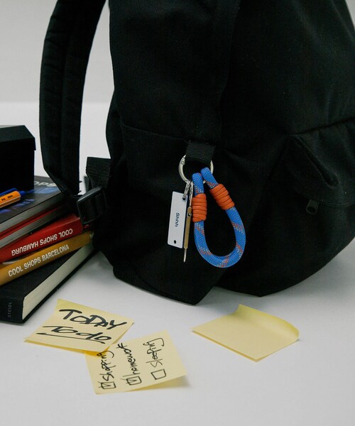 EKAL(エカル)の「TINY GARDEN PRODUCTS マルチユースキーホルダー(その他雑貨・メンズ・BLACK/PINK/BLUE/GREEN/WHITE/PURPLE/KHAKI/YELLOW・one)」の2枚目の写真