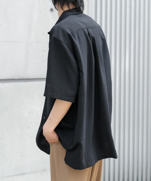 ITEMS URBANRESEARCH(アイテムズ アーバンリサーチ)の「『イージーケア/速乾/UVカット』『セットアップ対応』クイックドライリネンタッチ半袖シャツ(シャツ/ブラウス・メンズ・CHA/GRN/BRN/BLK・M/L)」の14枚目の写真