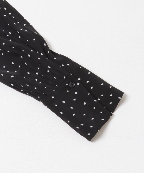 URBAN RESEARCH（アーバンリサーチ）の「ギャザーティアードワンピース（ワンピース・レディース・BLACK/CHARCOAL・Free）」の15枚目の写真