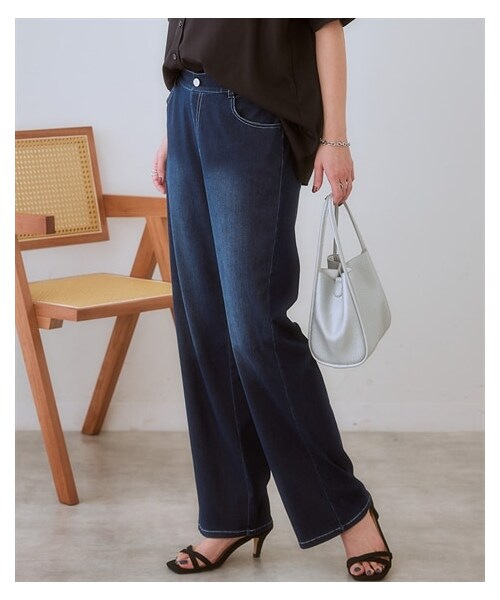 nissen（ニッセン）の「＜大きいサイズ＞ よく伸びるひんやりニットデニムパンツ（ゆったりヒップ）（接触冷感）（パンツ・レディース・ライトブルー/インディゴブルー・L/LL/3L/4L/5L/6L/8L/10L）」の2枚目の写真