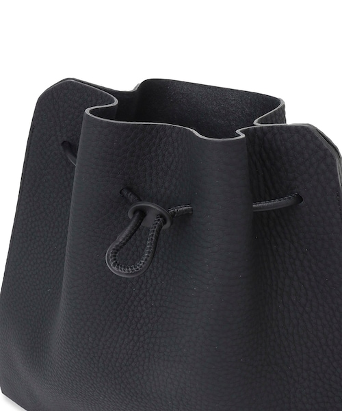 ADAM ET ROPE'（アダムエロペ）の「【ITTI/イッチ】HERRIE KINCHAKU SHOULDER -MM / DIPLO SKY（ハンドバッグ・メンズ・ブラック・F）」の5枚目の写真