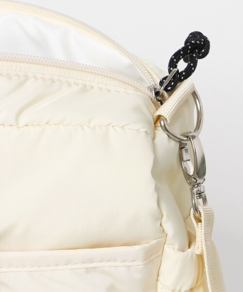 URBAN RESEARCH Sonny Label（アーバンリサーチサニーレーベル）の「SLAB　2wayPuffBostonBag（ボストンバッグ・レディース・ミント/オフ/ブラック・one）」の11枚目の写真
