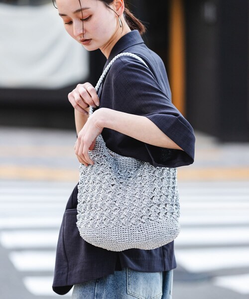 SENSE OF PLACE by URBAN RESEARCH(センスオブプレイスバイアーバンリサーチ)の「メタリックヤーンバッグ(かごバッグ・レディース・SILVER/NAVY/BROWN/MIX・One)」の5枚目の写真