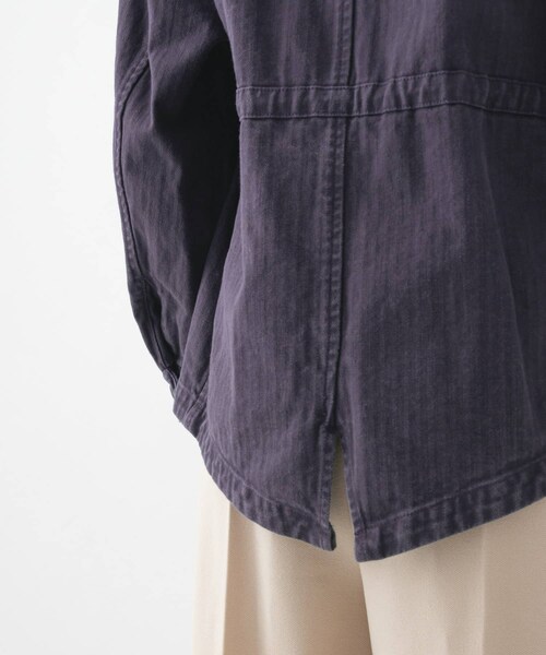 URBAN RESEARCH（アーバンリサーチ）の「WORK NOT WORK　フェードヘリンボンフィッシュテールジャケット（ミリタリージャケット・レディース・BLACK/NAVY・1/2）」の16枚目の写真