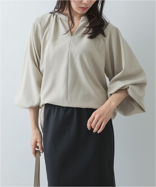 URBAN RESEARCH ROSSO（アーバンリサーチロッソ）の「F by ROSSO　イージーケアバルーンスリーブブラウス（シャツ/ブラウス・レディース・SAND BEIGE/GRAY/NAVY・FREE）」の16枚目の写真