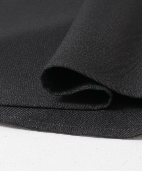 URBAN RESEARCH ROSSO（アーバンリサーチロッソ）の「『UR TECH SMOOTHLUXE』F by ROSSO　サイドペプラムブラウス（シャツ/ブラウス・レディース・BEIGE/C/GRAY/BLACK・Free）」の12枚目の写真