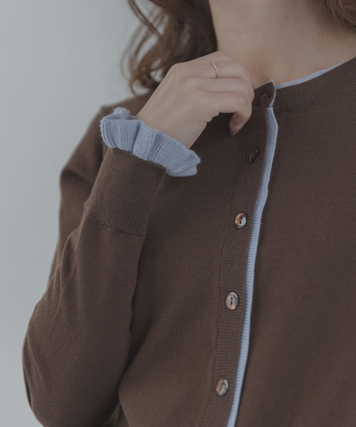 URBAN RESEARCH Sonny Label（アーバンリサーチサニーレーベル）の「配色フリルニットカーディガン（カーディガン/ボレロ・レディース・グレー/ネイビー/ブラウン・Free）」の2枚目の写真
