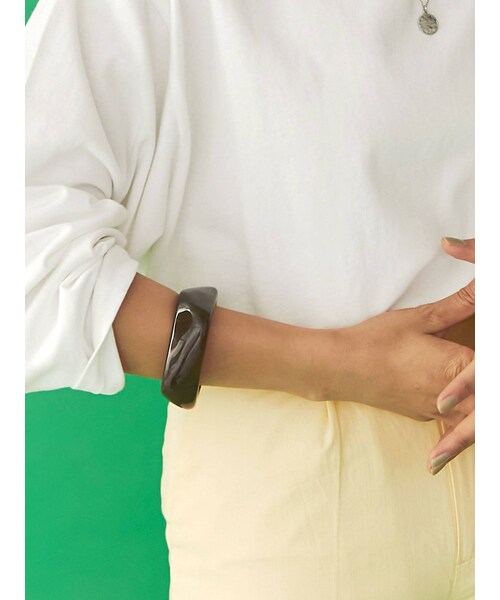 Ungrid（アングリッド）の「カラーニュアンスバングル（ブレスレット・レディース・アイボリー/ピスタチオ/ブラウン・F）」の12枚目の写真