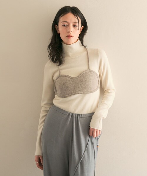 URBAN RESEARCH（アーバンリサーチ）の「Extreme Cashmere　audrey（ニット/セーター・レディース・felt/raven/moss/cream・-）」の14枚目の写真