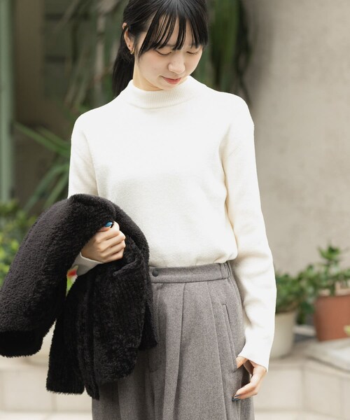 EKAL（エカル）の「ハイゲージモールニットプルオーバー（ニット/セーター・レディース・ホワイト/グレー/ブラック・One）」の4枚目の写真