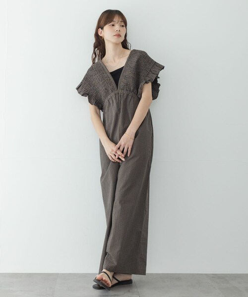 URBAN RESEARCH Sonny Label（アーバンリサーチサニーレーベル）の「シャーリングオールインワン（つなぎ/オールインワン・レディース・ブラウン/ベージュ/デニム・36/38）」の15枚目の写真