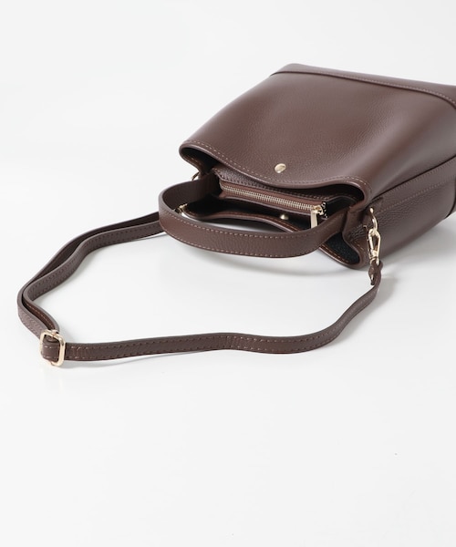 URBAN RESEARCH ROSSO（アーバンリサーチロッソ）の「AULENTTI　スクエアBAG（ハンドバッグ・レディース・LATTE/FUXIA/MOKA・-）」の15枚目の写真