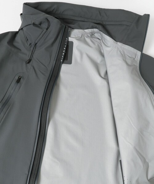 URBAN RESEARCH（アーバンリサーチ）の「『別注』DESCENTE ALLTERRAIN×URBAN RESEARCH　CREAS（マウンテンパーカー・メンズ・GRAPHITE・M/L/O）」の17枚目の写真