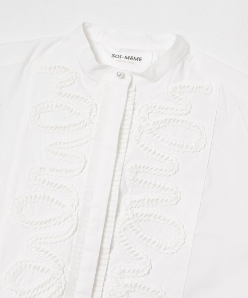 URBAN RESEARCH ROSSO（アーバンリサーチロッソ）の「MARILYN MOON　DIAMOND TUCK EMBROIDERY BLOUSE（シャツ/ブラウス・レディース・WHITE/BLACK・Free）」の5枚目の写真