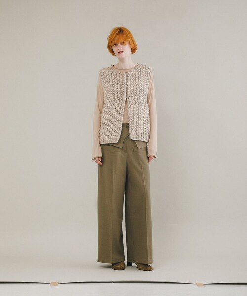 LAATO（ラート）の「hand knit vest（ベスト・レディース・クリーム/インク・FREE）」の3枚目の写真